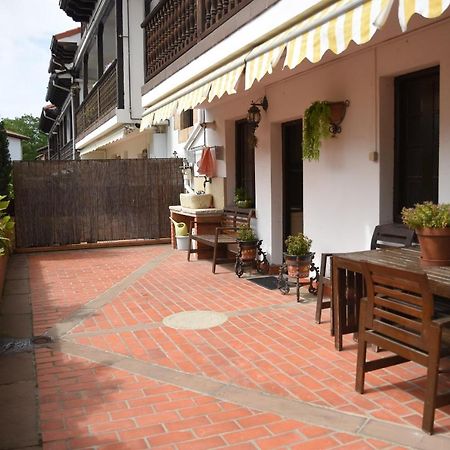 Pisazo En Pleno Centro De Santillana Con Terraza Santillana del Mar Buitenkant foto